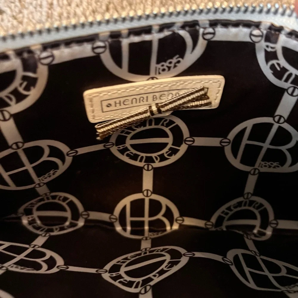 Henri Bendel white Saffiano Leather Clutch Wristlet